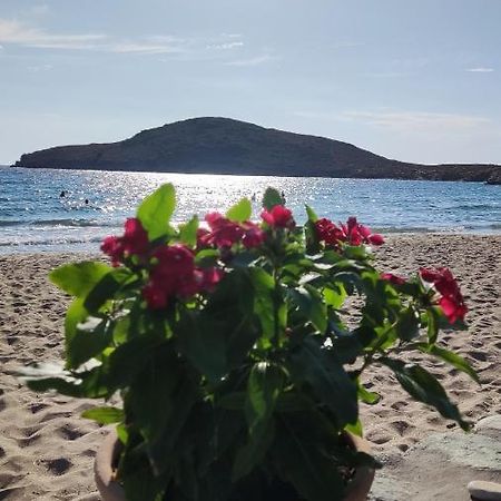 Tramonto Nel Delfini Leilighet Kini Eksteriør bilde